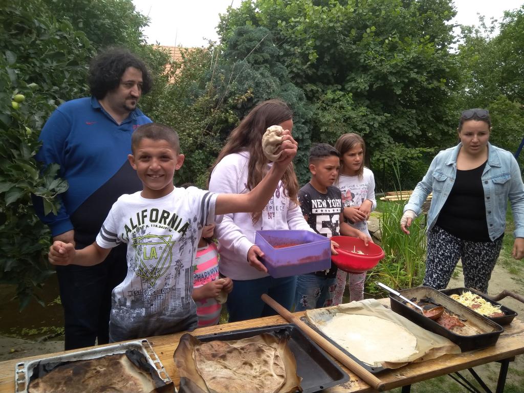 Se la scuola è una festa: la vacanza dei bambini rom a Monor, in Ungheria #estatedisolidarietà