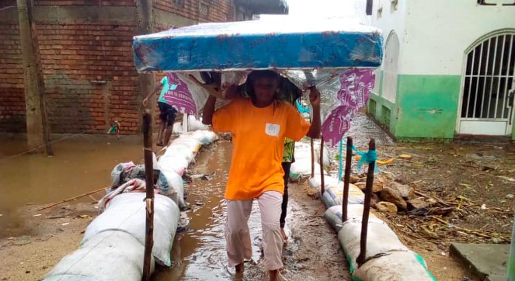 Sant'Egidio à Uvira au Congo proche des victimes de la terrible inondation
