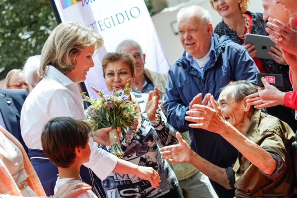 Kamiano compleix 25 anys: la visita de la reina Mathilde de Bèlgica al menjador pels pobres de Sant'Egidio a Anvers