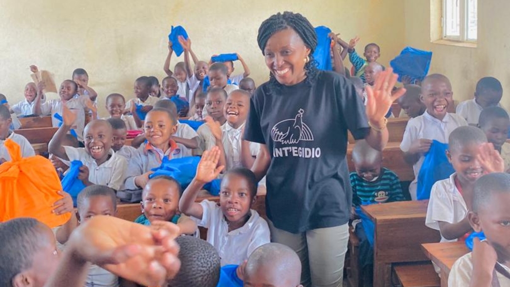 Aline, la scuola di pace nell'inferno del Congo: "Ciò che mi ha spinto sono state le lacrime e la preghiera"