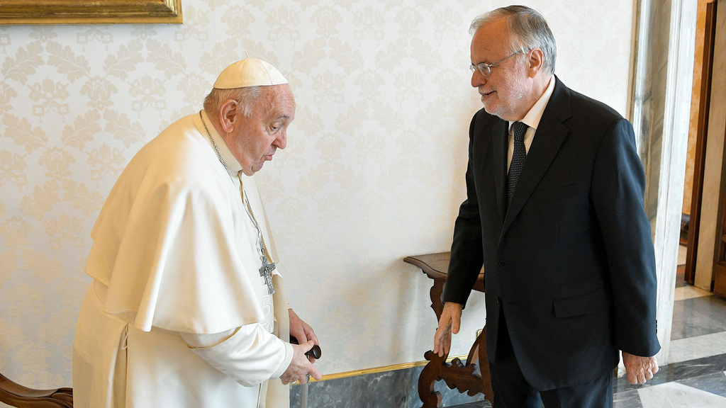 Pope Francis receives Andrea Riccardi in audience. Ukraine and migrants focus of conversation