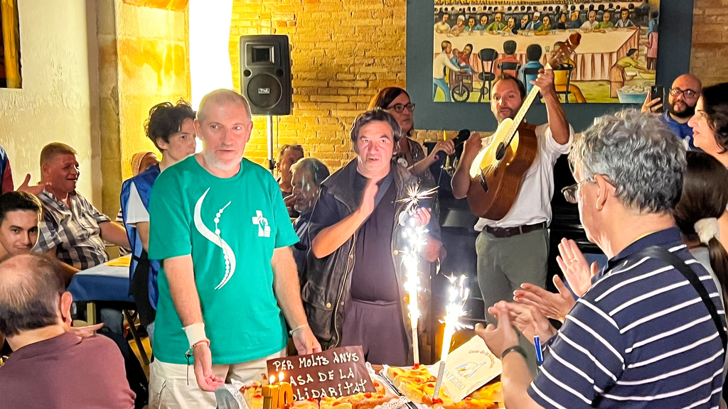 巴塞罗那庆祝圣艾智德施食处 