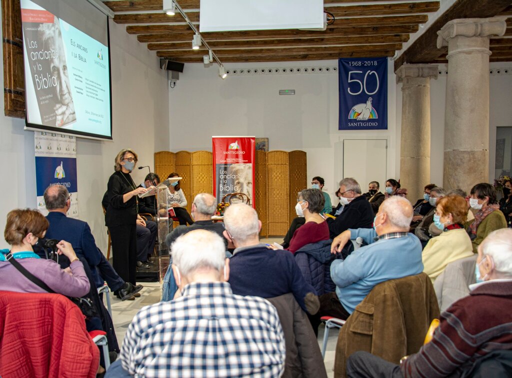 Konferenz in Barcelona über die Zukunft der alten Menschen. Verschiedene Buchvorstellungen von 
