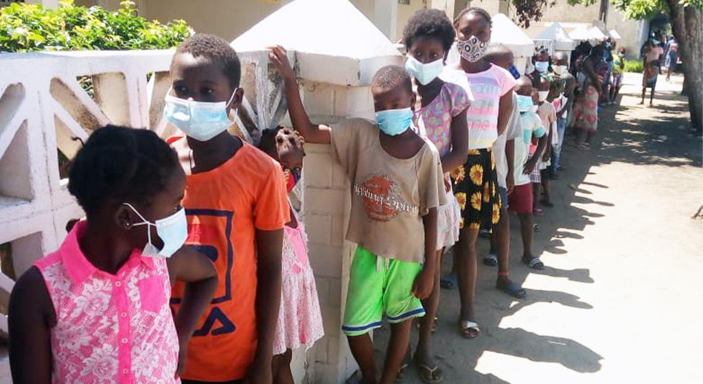 Alimentation, école et santé en Afrique. Dans le centre DREAM de Beira, la lutte contre le virus et la malnutrition des enfants est en cours