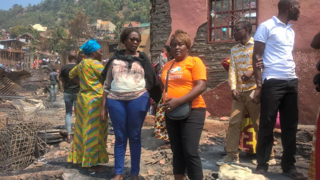 RDC : un incendie a dévasté 300 baraques à Bukavu. Sant'Egidio se fait proche de la population