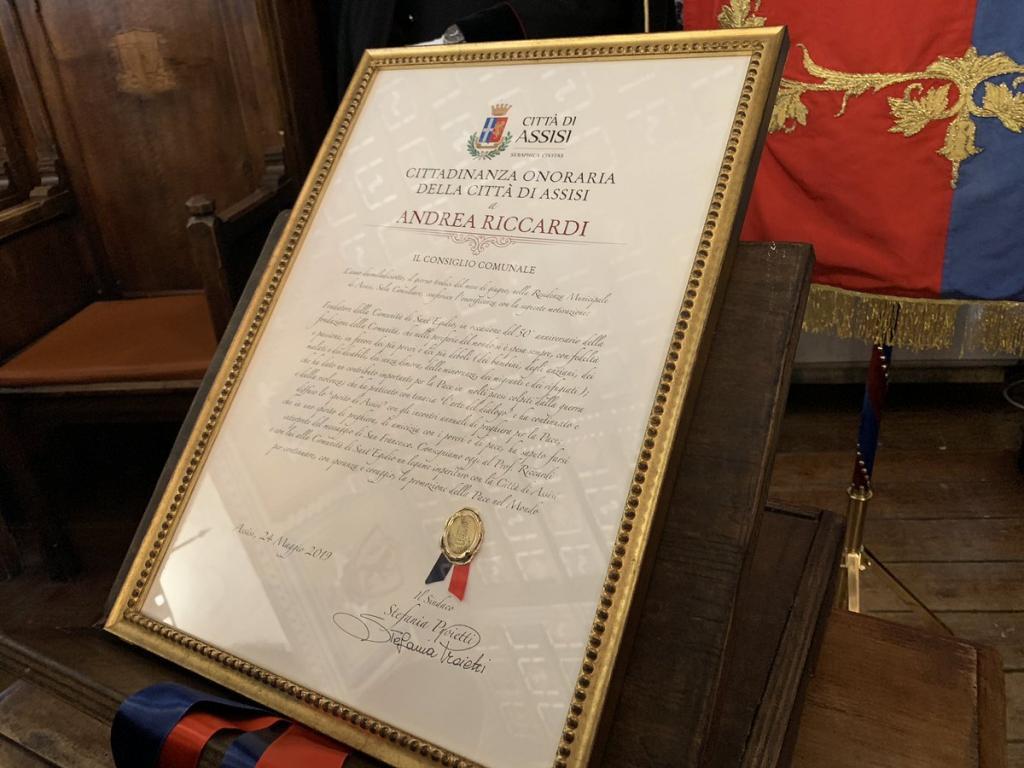 “Sant'Egidio, wherever it is in the world, feels to be from Assisi and to be linked to the message of this city”. Honorary Citizenship to Andrea Riccardi.