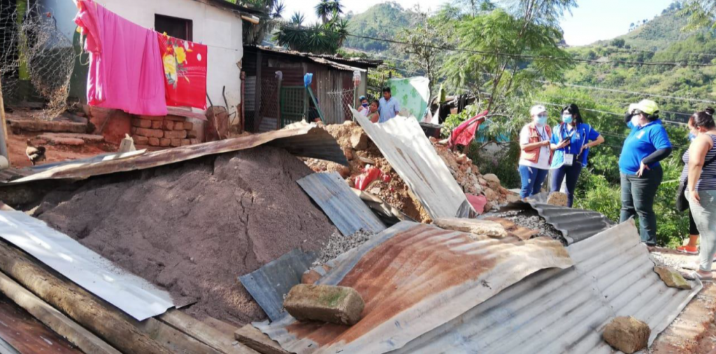 Central America hit by two violent hurricanes. The Communities of Sant'Egidio providing emergency aid to the suffering population