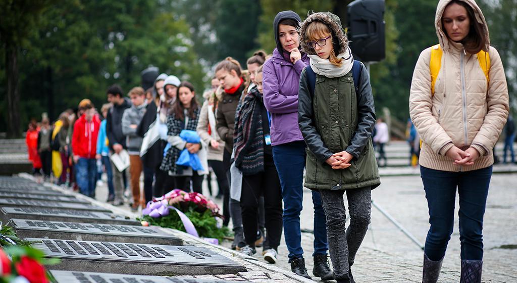Día de conmemoración en memoria de las víctimas del holocausto: hay que vigilar más ante el antisemitismo, la intolerancia y la xenofobia