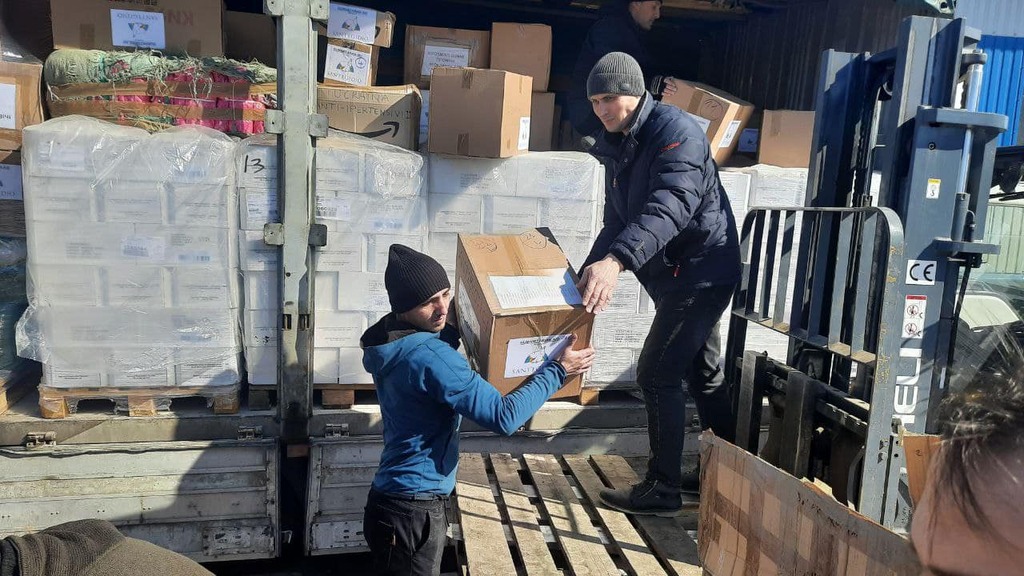 Aid to Ukraine: a load of powdered milk, which is sent from Italy, arrived at the pediatric hospital of Stryj. Another convoy is on its way to Kharkiv