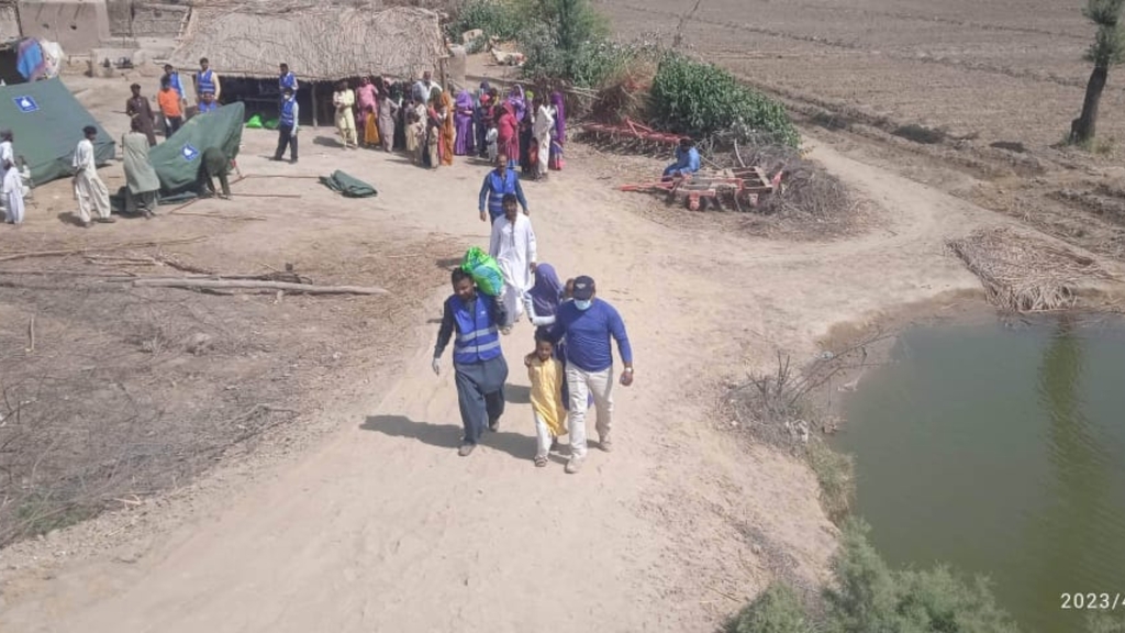 Hilfsmission von Sant'Egidio in Karachi: Zelte und Hilfsgüter für die Opfer der Überschwemmungen in Pakistan