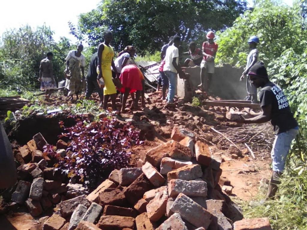 Malawi nach dem Zyklon Idai, Wiederaufbau beginnt mit den Häusern der alten Menschen