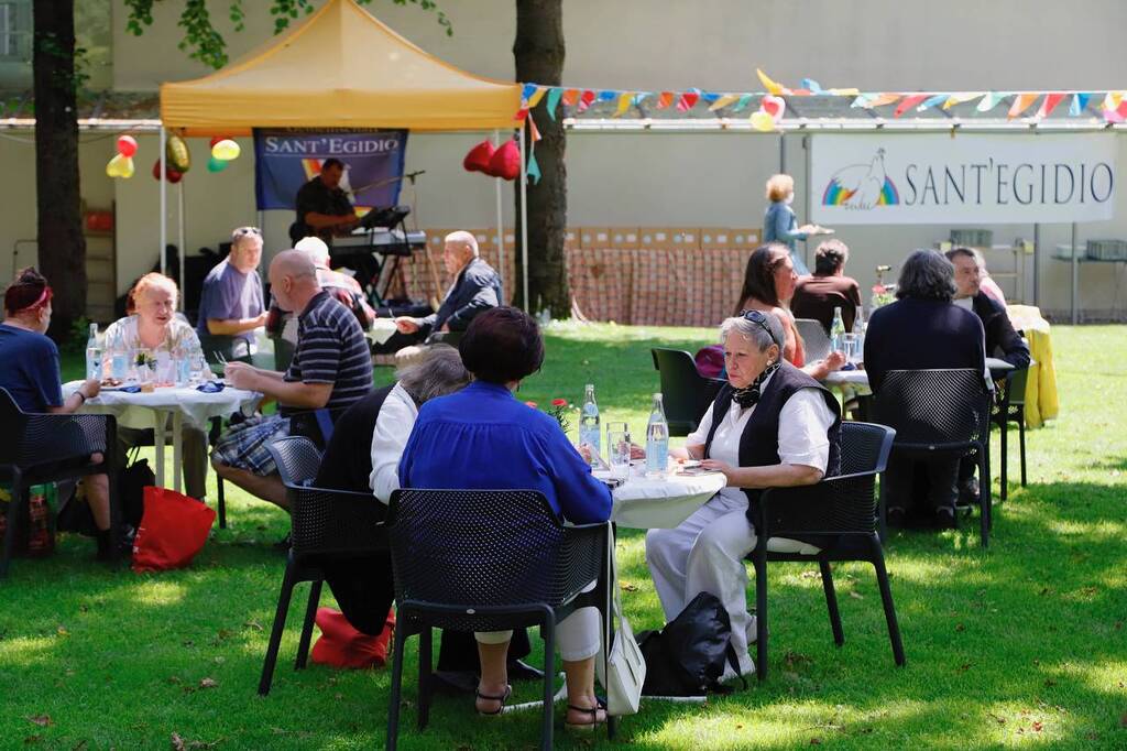 En Allemagne aussi, la Covid-19 a aggravé la situation des sans-abri. La réponse de Sant'Egidio est la cantine Schwabing, au cœur de Munich