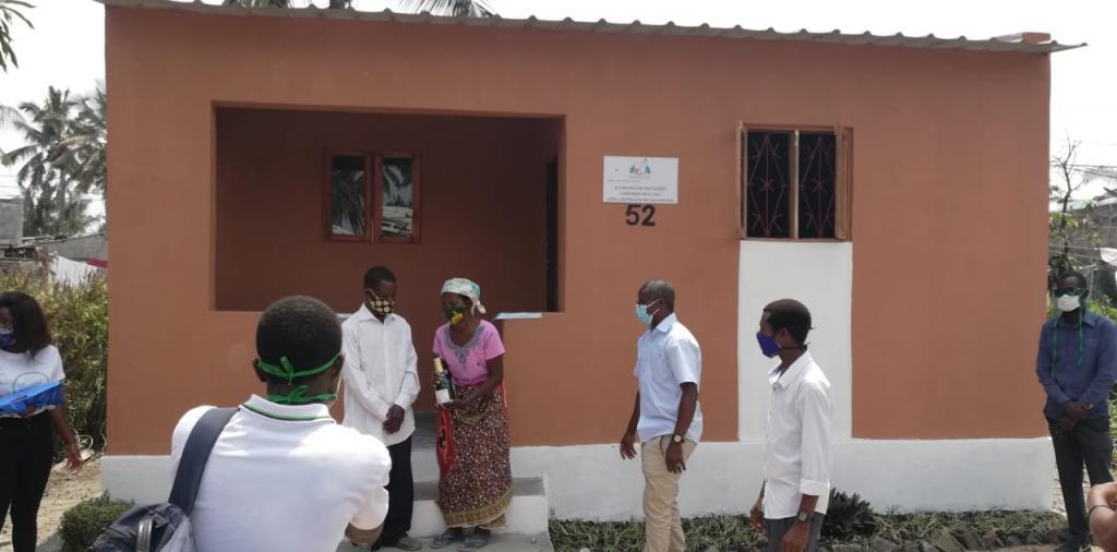 A Beira, l'inauguration de 10 nouvelles maisons à l'occasion de la Journée internationale des personnes âgées
