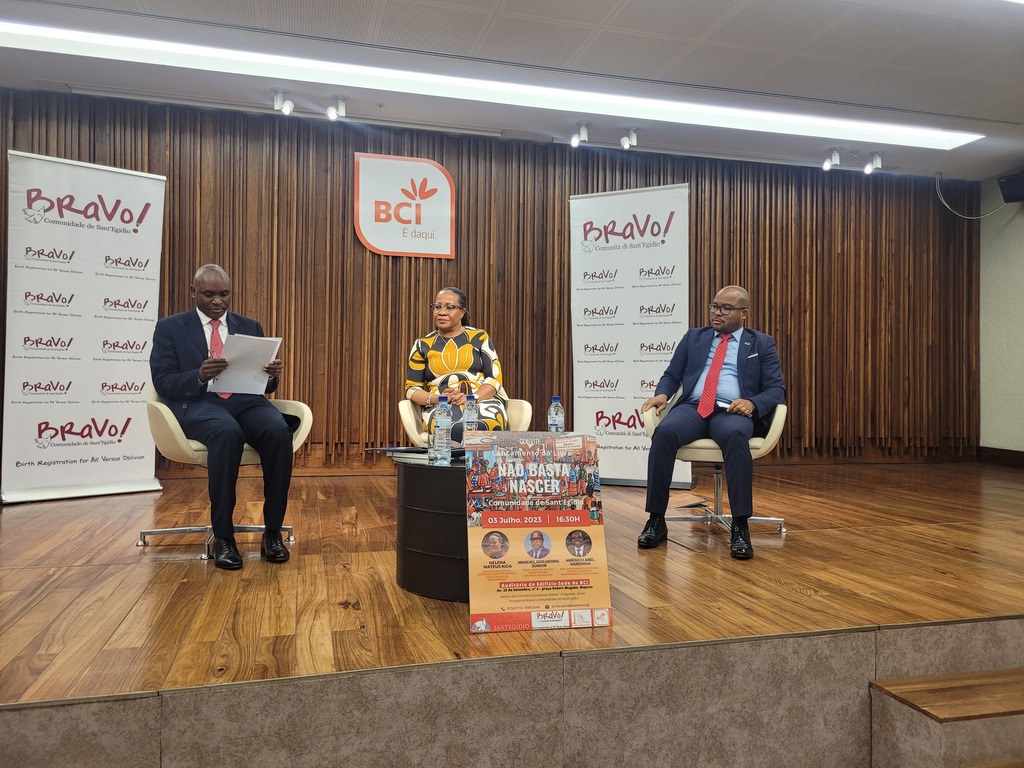 Maputo, 'Não basta nascer' presentation of the Portuguese edition