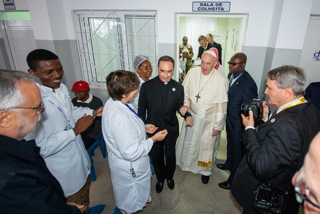 Mosambik, Papst Franziskus im DREAM-Zentrum von Sant’Egidio: „Hier wird das Gleichnis vom barmherzigen Samariter Wirklichkeit“