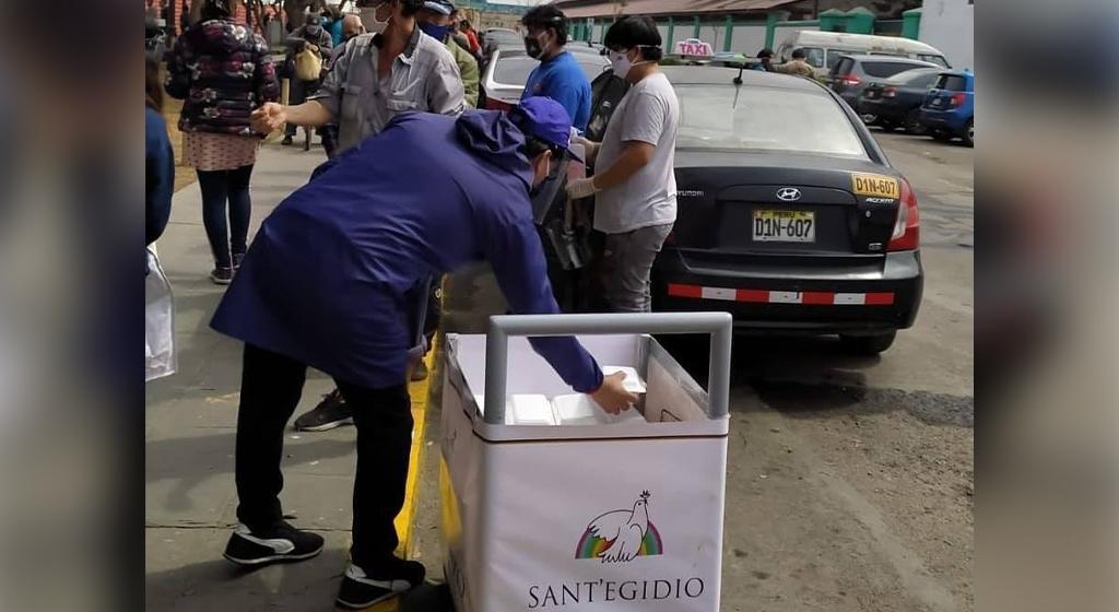 Perú gravemente afectado por la pandemia: ayuda alimentaria y prevención del contagio en Lima