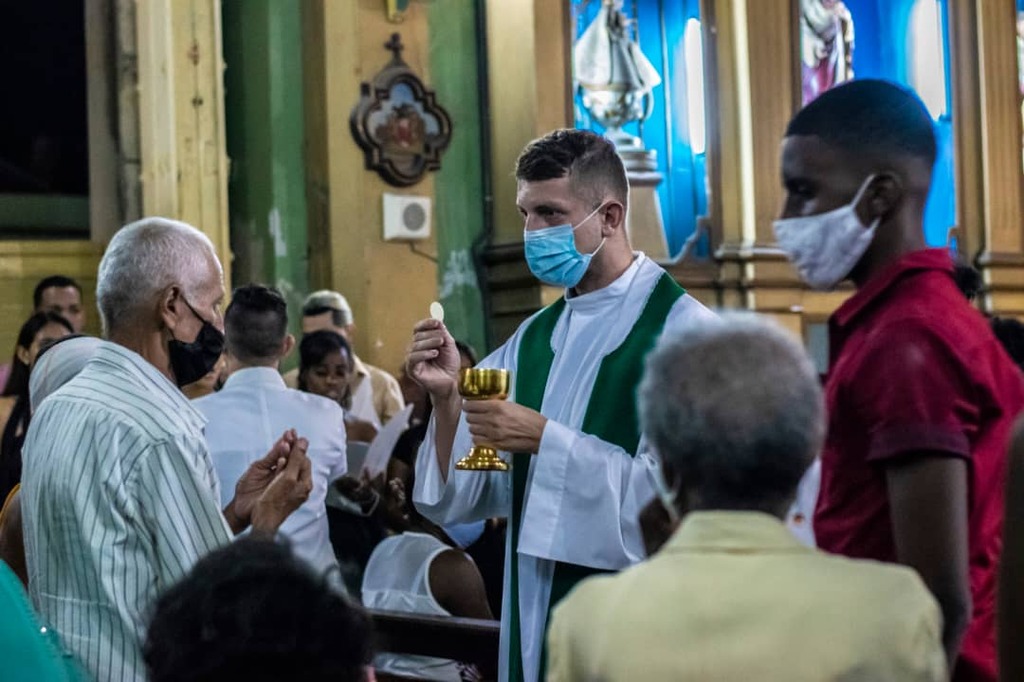 In Santiago de Cuba wurde der 54. Jahrestag der Gemeinschaft gefeiert. Berufung zur Evangelisierung und zum Dienst in der Liebe