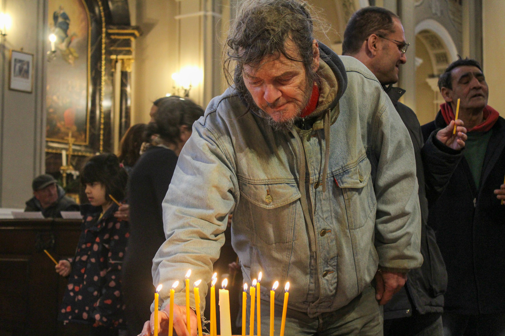 In Ungarn Gedenkfeier für die Obdachlosen, die durch Kälte und Gleichgültigkeit ihr Leben verloren