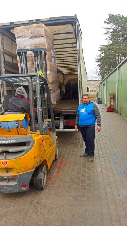 Humanitarian aid for Bucha and Irpin, Ukrainian cities hit by the war. The association Diana ODV backs Sant'Egidio's work