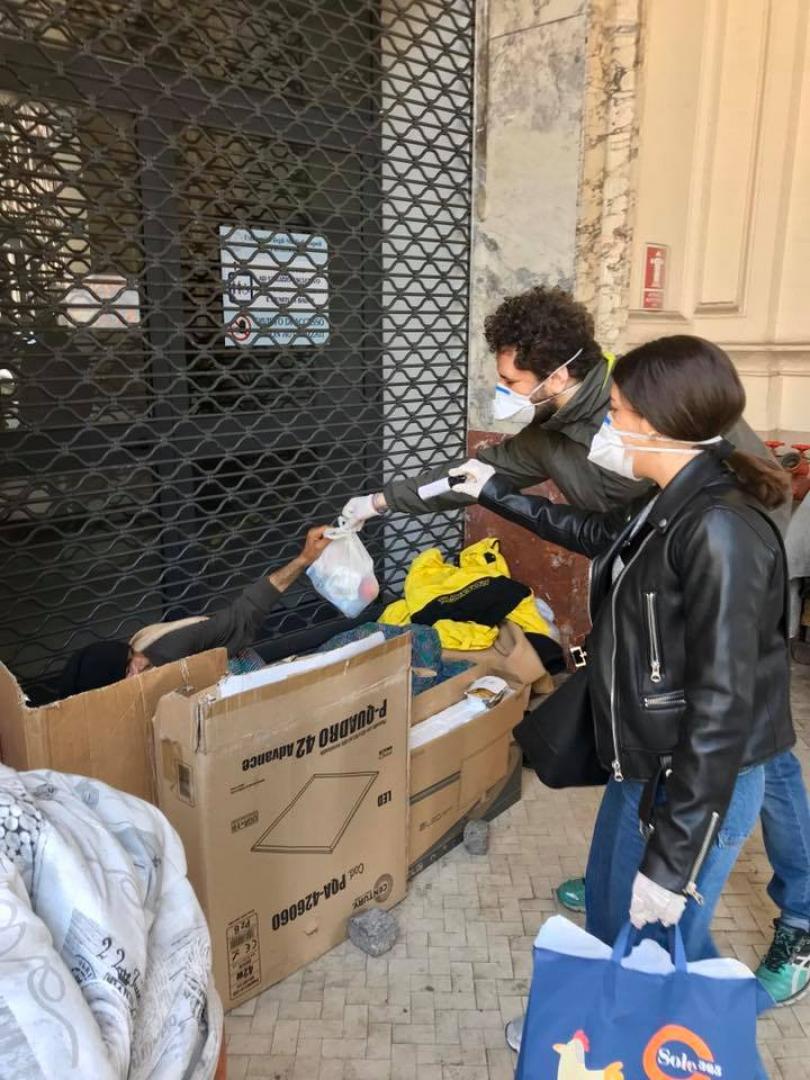 ITALIA (Napoli) - Pasqua 2020 con le persone senza dimora