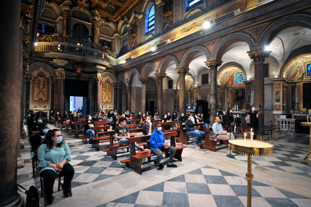 Light for Life: Flashmob dei Giovani per la Pace in ricordo di George Floyd, contro ogni razzismo