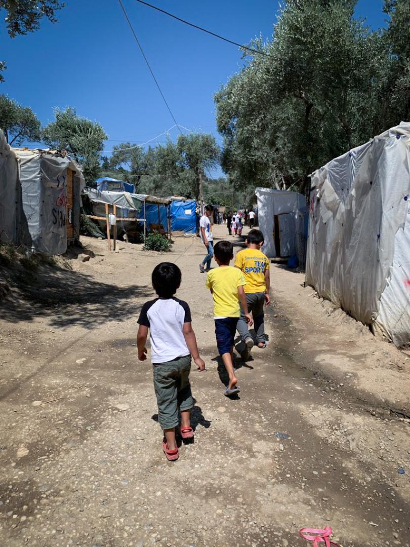 Le tende del campo profughi “informale” dell’isola greca di Lesbo