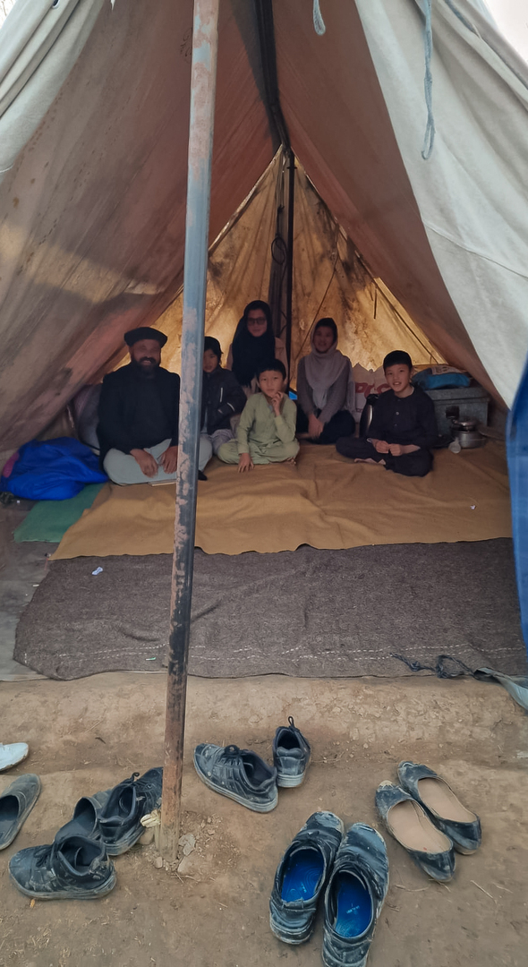 Visita di Andrea Riccardi al campo profughi di Islamabad